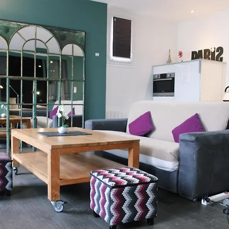 Charming Flat In *